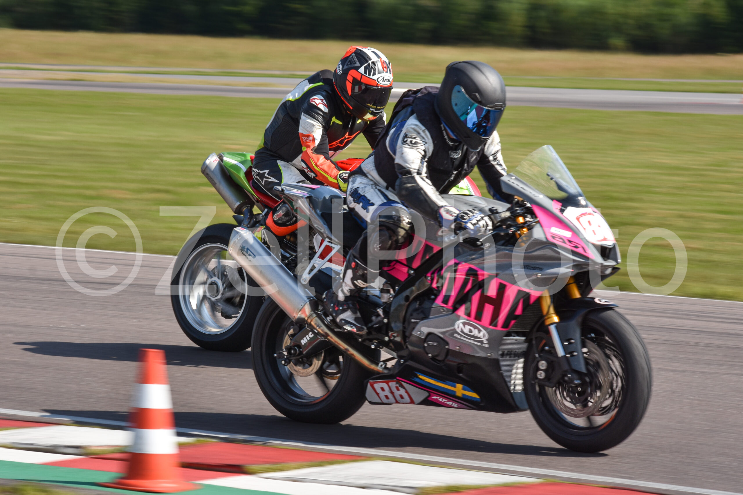 https://zellphoto.se/produkt/2881/